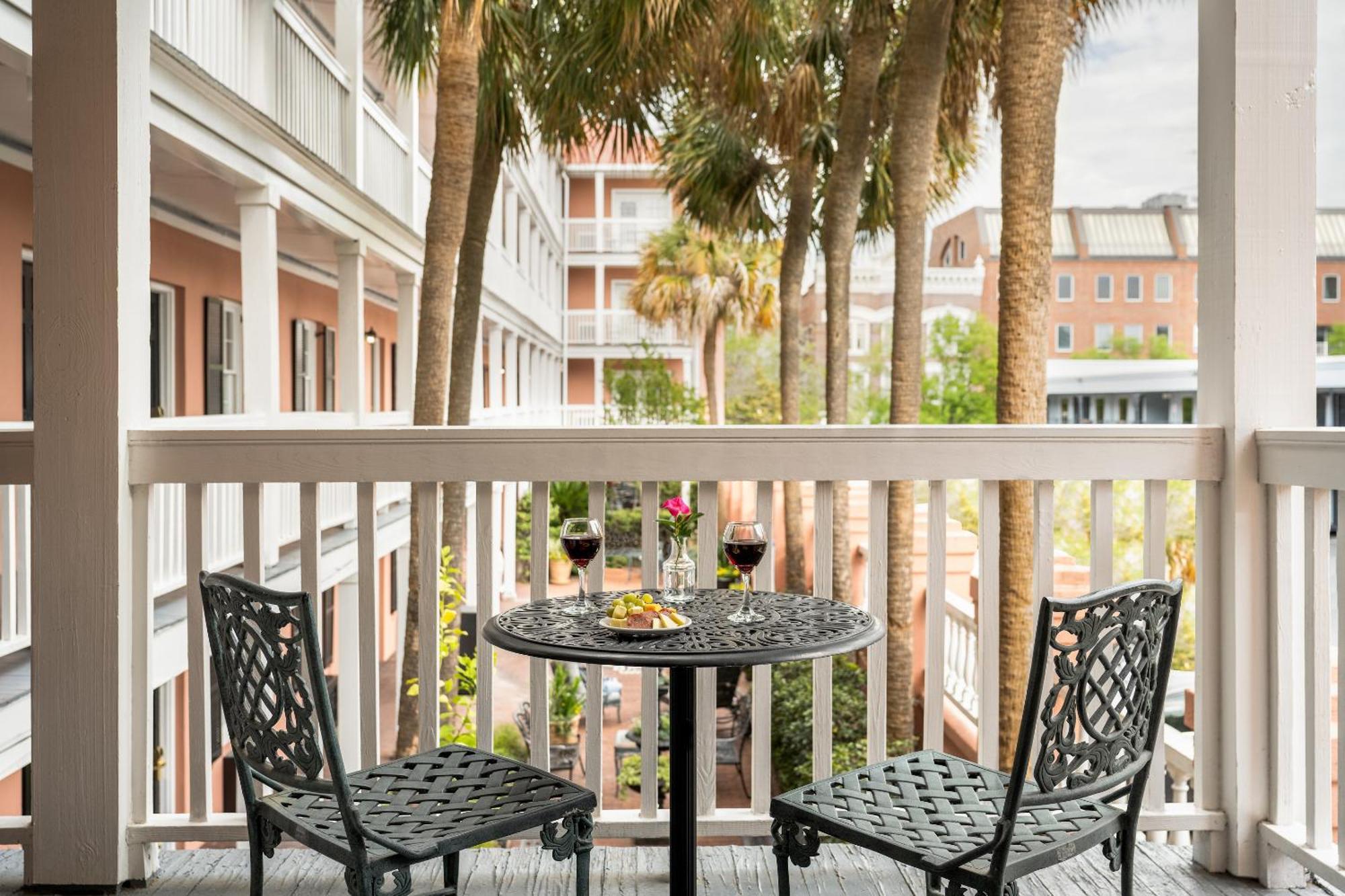 Meeting Street Inn Charleston Room photo